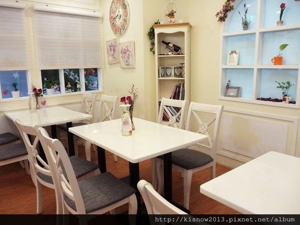 Oyami cafe(板橋店)：沈浸在浪漫城堡,提供下午茶,鬆餅,義大利麵--板橋美食捷運新埔站Oyami Caf'e体驗心得