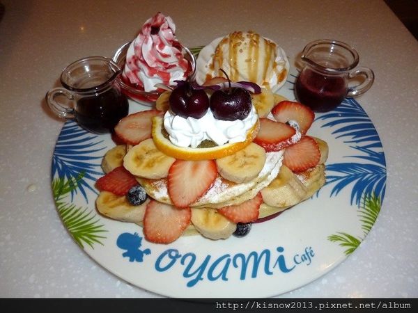 Oyami cafe(板橋店)：沈浸在浪漫城堡,提供下午茶,鬆餅,義大利麵--板橋美食捷運新埔站Oyami Caf'e体驗心得