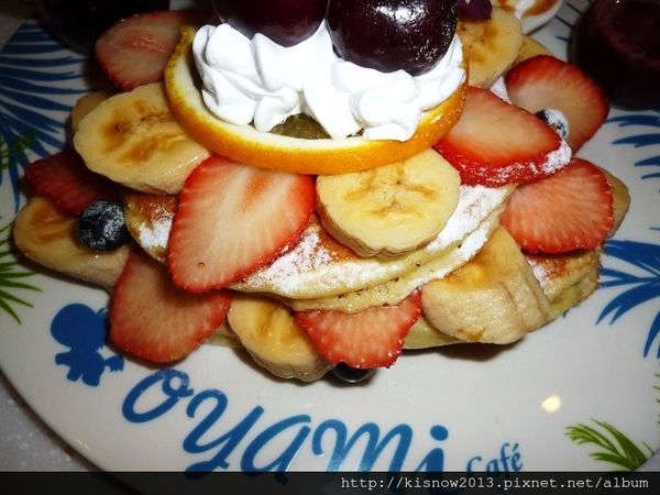 Oyami cafe(板橋店)：沈浸在浪漫城堡,提供下午茶,鬆餅,義大利麵--板橋美食捷運新埔站Oyami Caf'e体驗心得