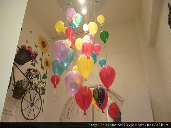 Oyami cafe(板橋店)：沈浸在浪漫城堡,提供下午茶,鬆餅,義大利麵--板橋美食捷運新埔站Oyami Caf'e体驗心得