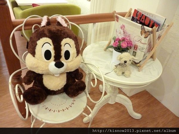 Oyami cafe(板橋店)：沈浸在浪漫城堡,提供下午茶,鬆餅,義大利麵--板橋美食捷運新埔站Oyami Caf'e体驗心得