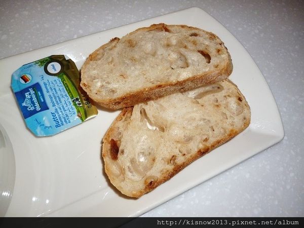 Oyami cafe(板橋店)：沈浸在浪漫城堡,提供下午茶,鬆餅,義大利麵--板橋美食捷運新埔站Oyami Caf'e体驗心得