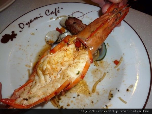 Oyami cafe(板橋店)：沈浸在浪漫城堡,提供下午茶,鬆餅,義大利麵--板橋美食捷運新埔站Oyami Caf'e体驗心得