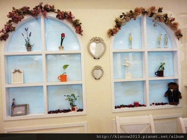 Oyami cafe(板橋店)：沈浸在浪漫城堡,提供下午茶,鬆餅,義大利麵--板橋美食捷運新埔站Oyami Caf'e体驗心得