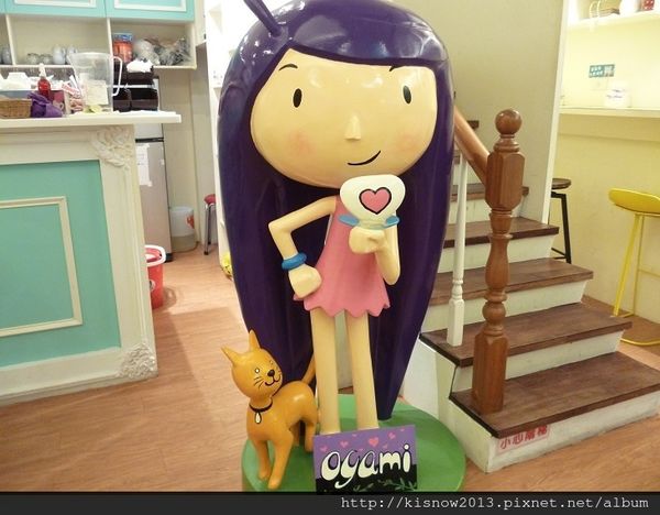 Oyami cafe(板橋店)：沈浸在浪漫城堡,提供下午茶,鬆餅,義大利麵--板橋美食捷運新埔站Oyami Caf'e体驗心得