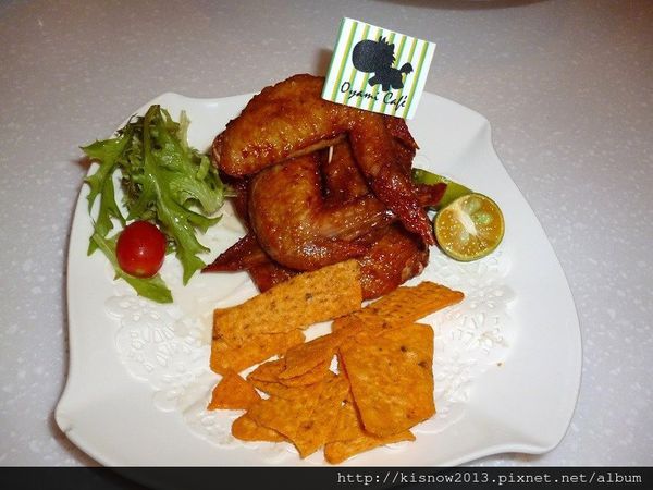 Oyami cafe(板橋店)：沈浸在浪漫城堡,提供下午茶,鬆餅,義大利麵--板橋美食捷運新埔站Oyami Caf'e体驗心得