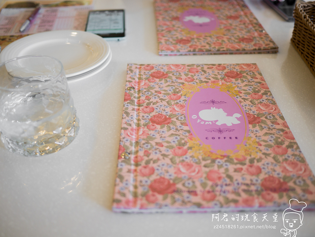 【新北】OyamiCafe(新埔店)｜超豪華夏威夷鬆餅｜令人少女心爆發的夢幻餐廳