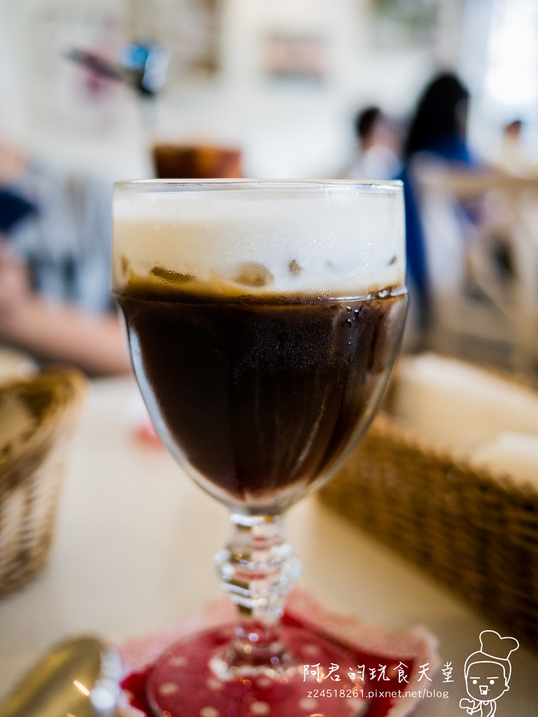 【新北】OyamiCafe(新埔店)｜超豪華夏威夷鬆餅｜令人少女心爆發的夢幻餐廳