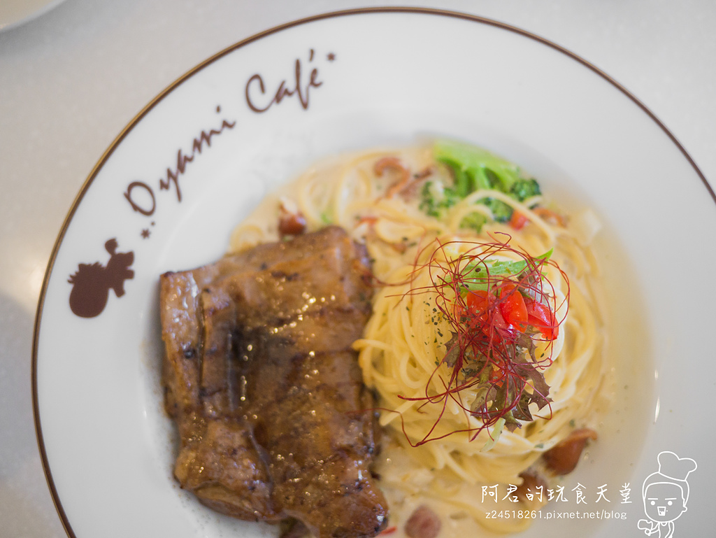 【新北】OyamiCafe(新埔店)｜超豪華夏威夷鬆餅｜令人少女心爆發的夢幻餐廳