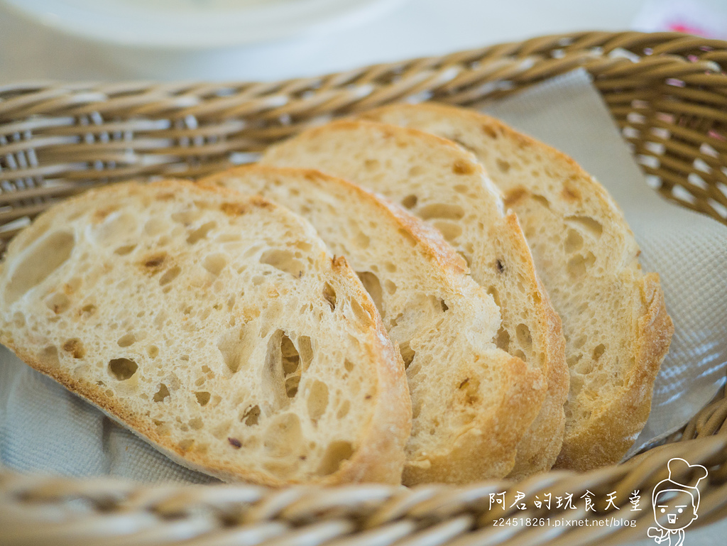 【新北】OyamiCafe(新埔店)｜超豪華夏威夷鬆餅｜令人少女心爆發的夢幻餐廳