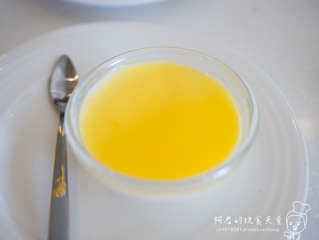 【新北】OyamiCafe(新埔店)｜超豪華夏威夷鬆餅｜令人少女心爆發的夢幻餐廳