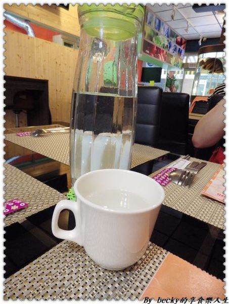 <三重美食>台北三重 / 昕圃活力自然餐館 / 素食餐廳/養生蔬食/手工美味養生餐點