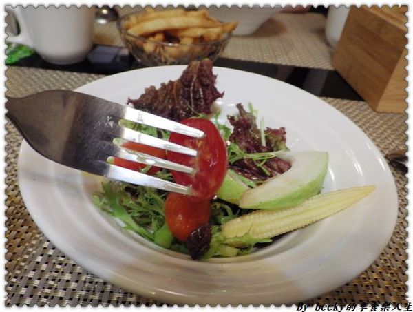 <三重美食>台北三重 / 昕圃活力自然餐館 / 素食餐廳/養生蔬食/手工美味養生餐點