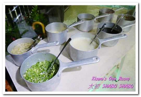 大初SHABU SHABU:國父紀念館站涮涮鍋.趕流行之餘,真材實料的不同美食選擇──大初 SHABU SHABU