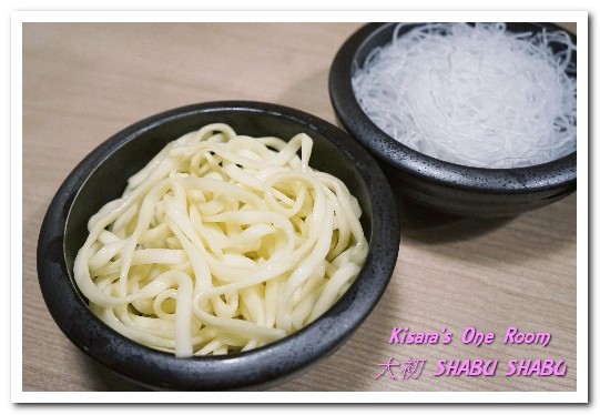 大初SHABU SHABU:國父紀念館站涮涮鍋.趕流行之餘,真材實料的不同美食選擇──大初 SHABU SHABU