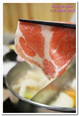 大初SHABU SHABU:國父紀念館站涮涮鍋.趕流行之餘,真材實料的不同美食選擇──大初 SHABU SHABU