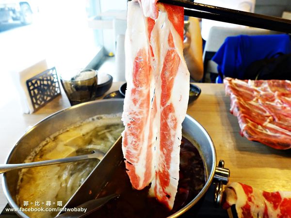 大初SHABU SHABU:【捷運美食】大初 shabu shabu (二訪) 50oz雙人餐大挑戰!滿桌澎湃的肉海等您來挑戰~東區涮涮鍋推薦 大初SHABU SHABU:【捷運美食】大初 shabu shabu (二訪) 50oz雙人餐大挑戰!滿桌澎湃的肉海等您來挑戰~東區涮涮鍋推薦
