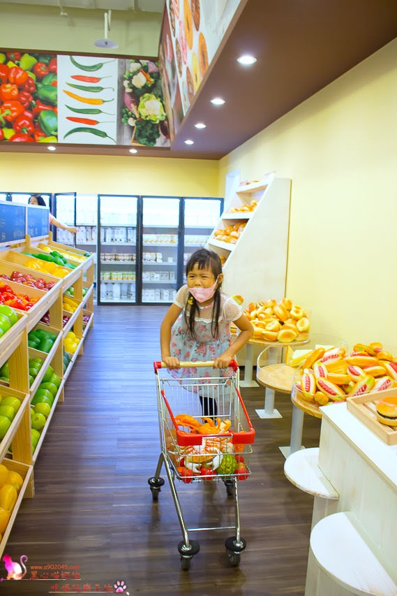 遊戲愛樂園-四季公園草衙道店:高雄遊樂園推薦︱遊戲愛樂園 放暑假!我要當海賊王!五大遊樂區,嗨翻一整個夏天!! 遊戲愛樂園-四季公園草衙道店:高雄遊樂園推薦︱遊戲愛樂園 放暑假!我要當海賊王!五大遊樂區,嗨翻一整個夏天!!