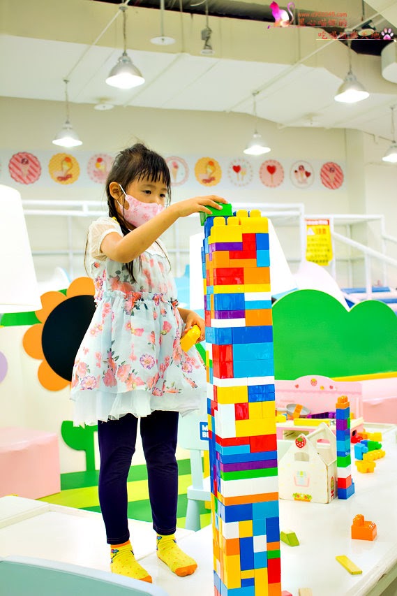 遊戲愛樂園-四季公園草衙道店:高雄遊樂園推薦︱遊戲愛樂園 放暑假!我要當海賊王!五大遊樂區,嗨翻一整個夏天!! 遊戲愛樂園-四季公園草衙道店:高雄遊樂園推薦︱遊戲愛樂園 放暑假!我要當海賊王!五大遊樂區,嗨翻一整個夏天!!