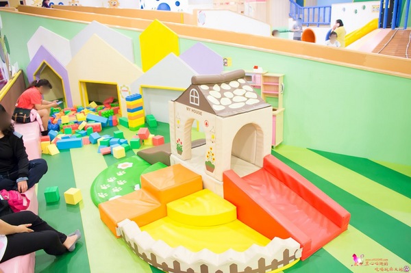 遊戲愛樂園-四季公園草衙道店:高雄遊樂園推薦︱遊戲愛樂園 放暑假!我要當海賊王!五大遊樂區,嗨翻一整個夏天!! 遊戲愛樂園-四季公園草衙道店:高雄遊樂園推薦︱遊戲愛樂園 放暑假!我要當海賊王!五大遊樂區,嗨翻一整個夏天!!