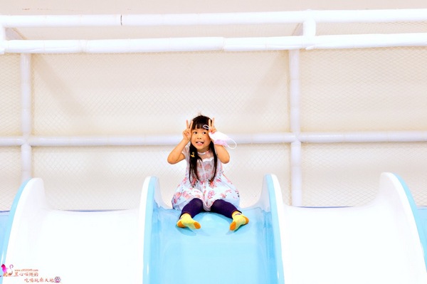 遊戲愛樂園-四季公園草衙道店:高雄遊樂園推薦︱遊戲愛樂園 放暑假!我要當海賊王!五大遊樂區,嗨翻一整個夏天!! 遊戲愛樂園-四季公園草衙道店:高雄遊樂園推薦︱遊戲愛樂園 放暑假!我要當海賊王!五大遊樂區,嗨翻一整個夏天!!