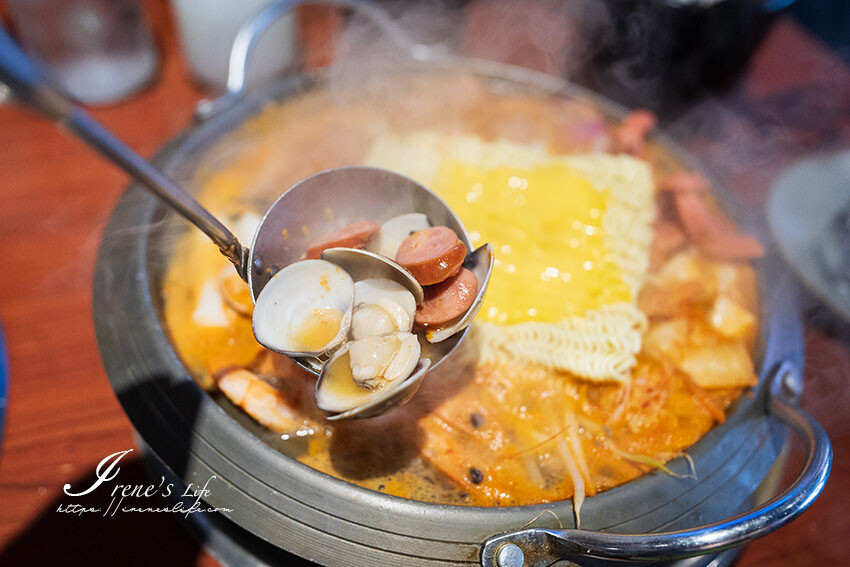 蘆洲好吃日韓燒肉就是它！滿滿大蒜和鹽蔥捲入肉片爆好吃，起司地瓜、起司芋頭拜託一定要吃 @Irene's 食旅．時旅