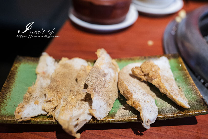 蘆洲好吃日韓燒肉就是它！滿滿大蒜和鹽蔥捲入肉片爆好吃，起司地瓜、起司芋頭拜託一定要吃 @Irene's 食旅．時旅