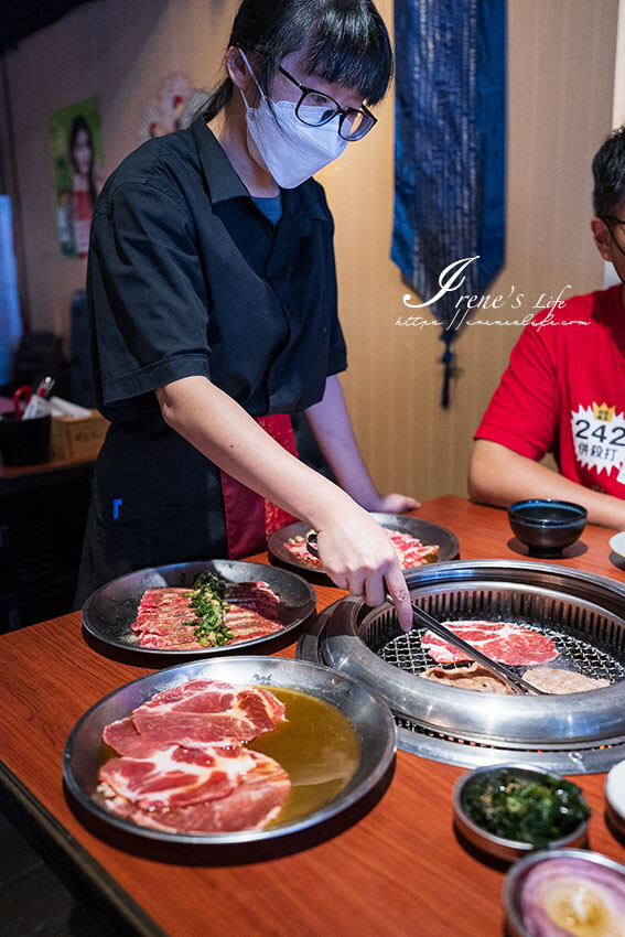 蘆洲好吃日韓燒肉就是它！滿滿大蒜和鹽蔥捲入肉片爆好吃，起司地瓜、起司芋頭拜託一定要吃 @Irene's 食旅．時旅