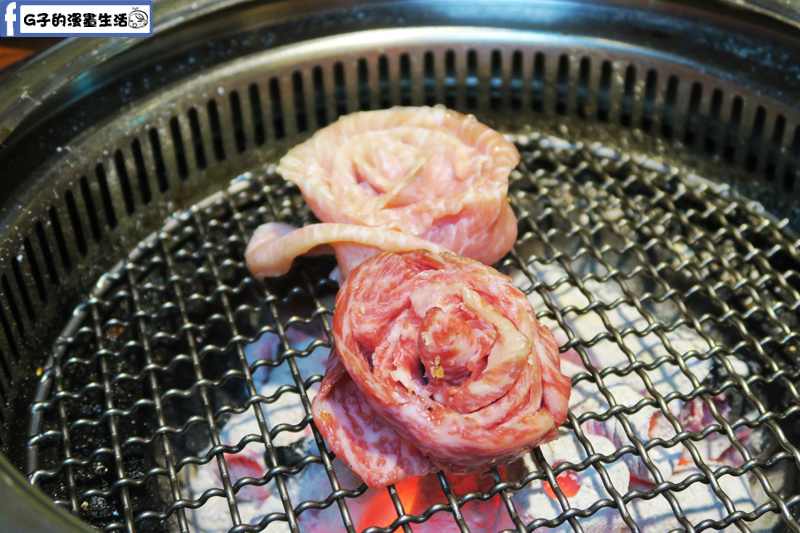甘釜京 韓日燒肉料理專門店 永生玫瑰松阪豬+櫻桃木核桃木迷迭香煙燻牛小排