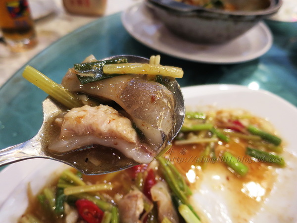 佳珍海產餐廳：有青才敢大聲!!!   ..佳珍海產餐廳