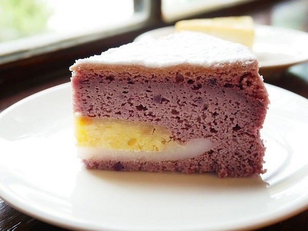 虎屋 憨吉糕點1號店:【虎屋】地瓜糕點專賣-雲林虎尾真材實料好味道 地瓜、紫薯製成的蛋糕 讓人一吃就愛上