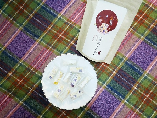 虎屋 憨吉糕點1號店:【虎屋】地瓜糕點專賣-雲林虎尾真材實料好味道 地瓜、紫薯製成的蛋糕 讓人一吃就愛上