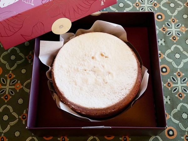 虎屋 憨吉糕點1號店:【虎屋】地瓜糕點專賣-雲林虎尾真材實料好味道 地瓜、紫薯製成的蛋糕 讓人一吃就愛上