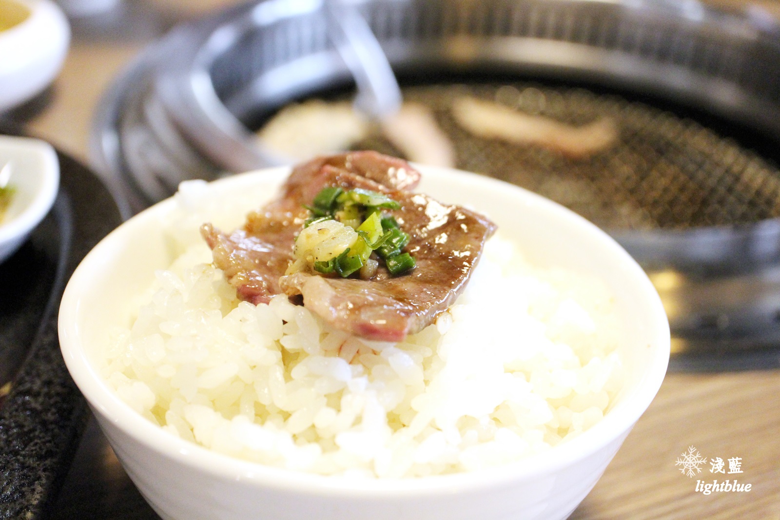 桃園南崁美食：淺藍 × 山奧屋無煙燒肉～精緻美味套餐式燒肉燒烤，服務也到位