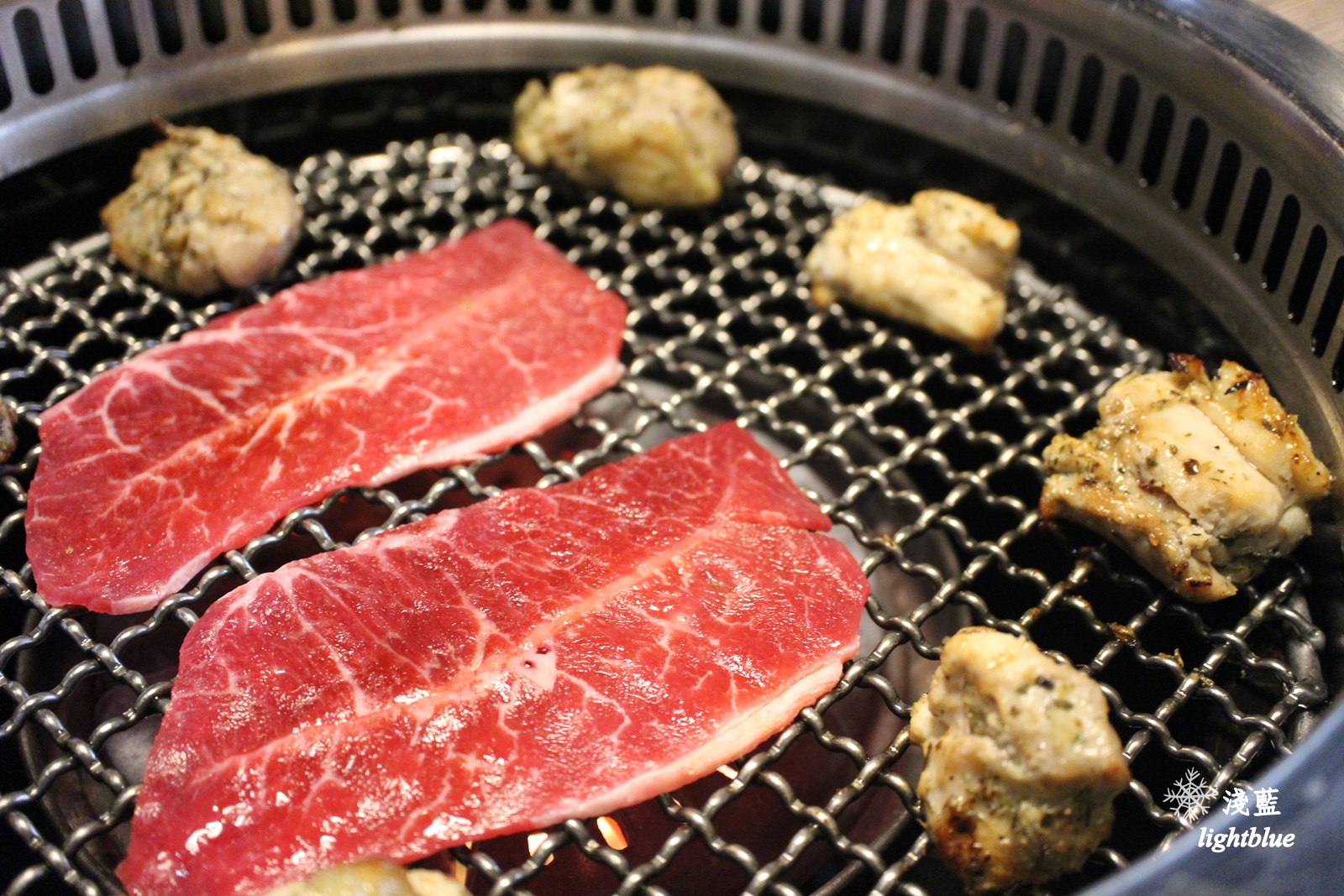 桃園南崁美食：淺藍 × 山奧屋無煙燒肉～精緻美味套餐式燒肉燒烤，服務也到位