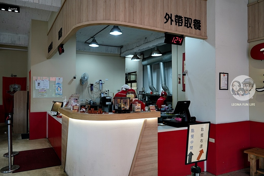 台中早餐推薦!三喜蛋餅古早味蛋餅餅皮Q軟,南天宮樂成宮周邊美食。