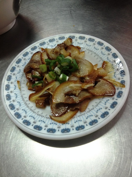 太平臭豆腐：[台中西區]平價好吃的麵店，對面就是最近很火紅的動漫巷!