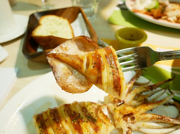 牛客棧 Steak House：牛客棧 Steak House-科博館旁邊超值排餐  海陸選擇都不少  升級套餐CP值更高