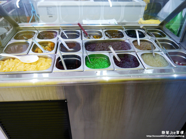 兩碗公冰 明道店：[台中烏日]兩碗公冰!水果冰品專賣，雪花冰粉消暑。