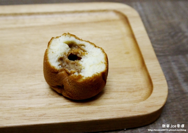 惡魔天使霜淇淋：[台中南屯]惡魔天使霜淇淋，路過被餐車小萌牛吸引!