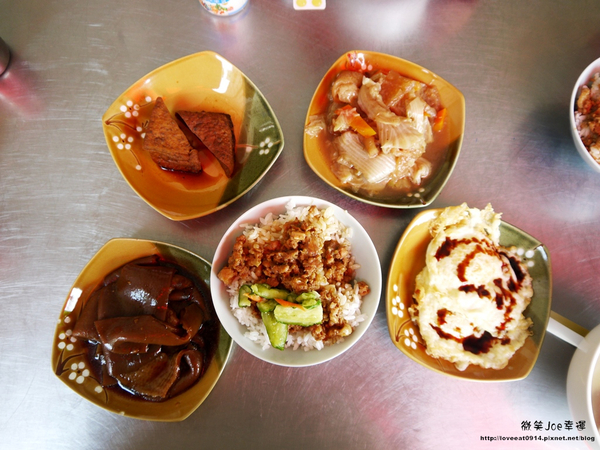 樹仔腳爌肉飯：[台中南區]樹仔腳爌肉飯，烏日與南區交界的平價小吃。