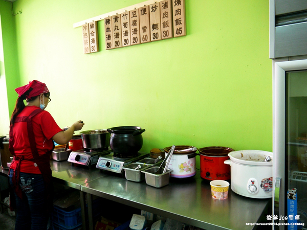 樹仔腳爌肉飯：[台中南區]樹仔腳爌肉飯，烏日與南區交界的平價小吃。