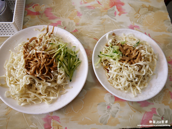 嘉義阡涼麵：[台中西區]嘉義阡涼麵，天氣又熱了，來碗涼麵吧!