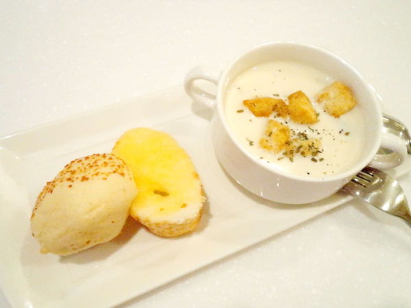 板橋美食Oyami 板橋新埔店下午茶、鬆餅、義大利麵好吃又好拍