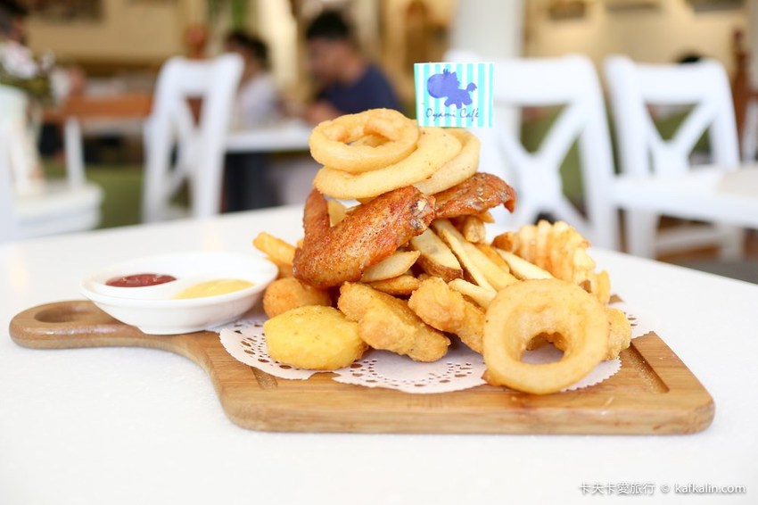 【板橋下午茶】OYAMI CAFE新埔店｜近捷運新埔站下午茶約會享受義式時光甜點鬆餅排餐義大利麵一次滿足 - 卡夫卡愛旅行