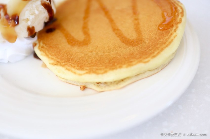 【板橋下午茶】OYAMI CAFE新埔店｜近捷運新埔站下午茶約會享受義式時光甜點鬆餅排餐義大利麵一次滿足 - 卡夫卡愛旅行