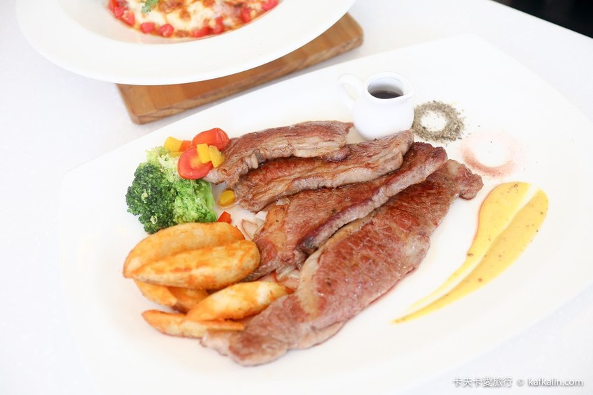 【板橋下午茶】OYAMI CAFE新埔店｜近捷運新埔站下午茶約會享受義式時光甜點鬆餅排餐義大利麵一次滿足 - 卡夫卡愛旅行