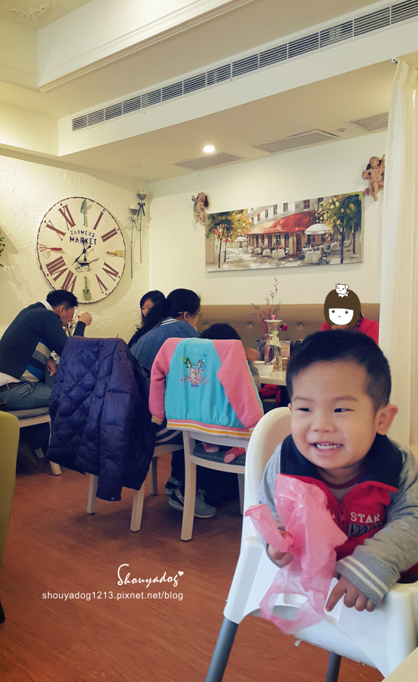 Oyami cafe(板橋店)：【複合式餐廳】板橋捷運新埔站美食 充滿夢幻少女心的Oyami Caf'e