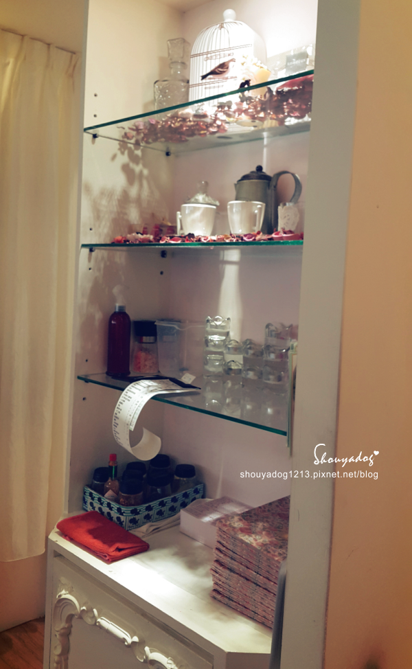 Oyami cafe(板橋店)：【複合式餐廳】板橋捷運新埔站美食 充滿夢幻少女心的Oyami Caf'e