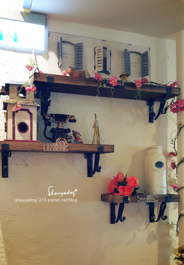 Oyami cafe(板橋店)：【複合式餐廳】板橋捷運新埔站美食 充滿夢幻少女心的Oyami Caf'e